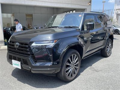 صورة 17 لـ 2025 Lexus GX