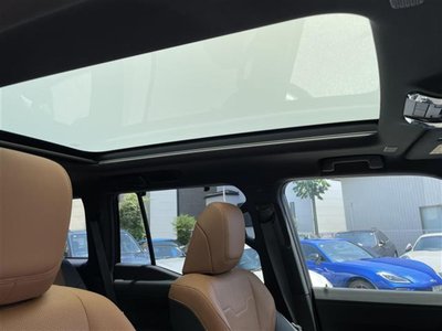 صورة 5 لـ 2025 Lexus GX