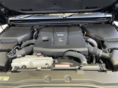 صورة 41 لـ 2025 Lexus GX