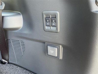 صورة 24 لـ 2025 Lexus GX