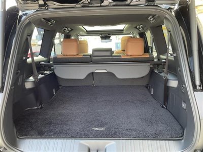 صورة 23 لـ 2025 Lexus GX