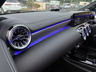 2025 Mercedes-BENZ CLA thumbnail 18
