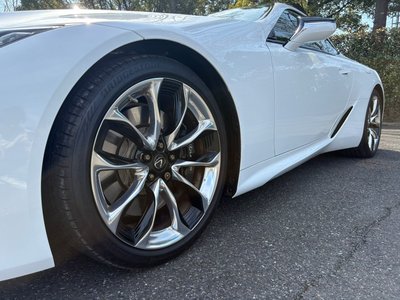 صورة مصغرة 18 لـ 2019 Lexus LC