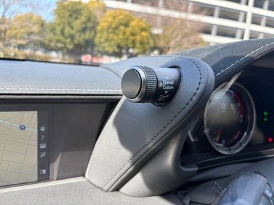 صورة مصغرة 32 لـ 2019 Lexus LC