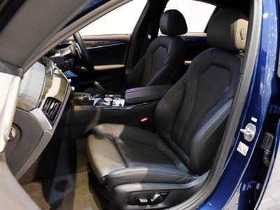 2021 BMW 5 SERIES thumbnail 19