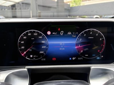 2025 Mercedes-BENZ GLB — миниатюра 9