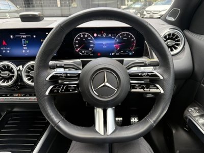 2025 Mercedes-BENZ GLB — миниатюра 8