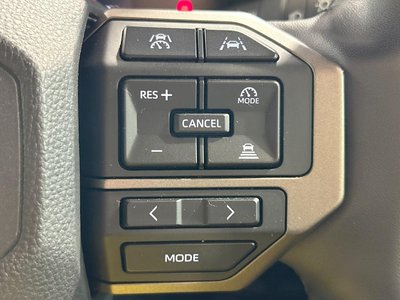 صورة 6 لـ 2024 Toyota LAND CRUISER 250