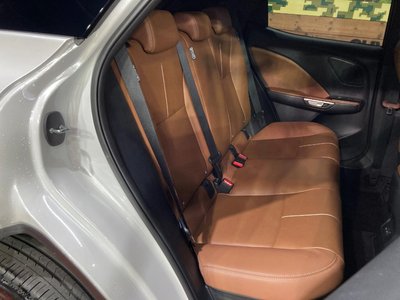 صورة 9 لـ 2024 Lexus LBX