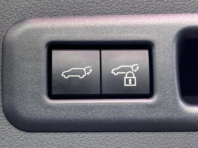 صورة 36 لـ 2024 Lexus LBX