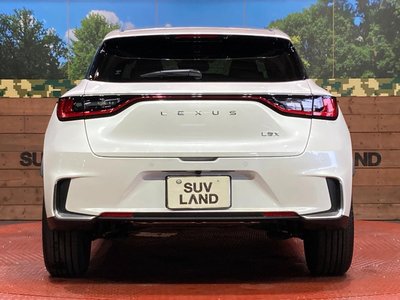 صورة 15 لـ 2024 Lexus LBX