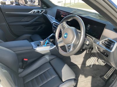 2023 BMW I4 — фото 16