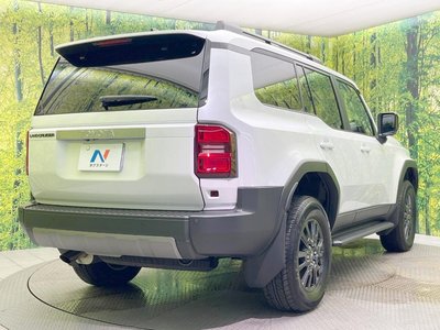 2025 Toyota LAND CRUISER 250 thumbnail 18