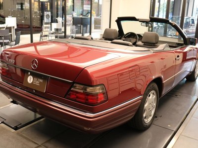 1993 Mercedes-BENZ E-CLASS — фото 48