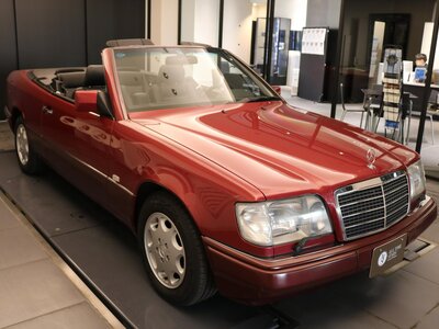 1993 Mercedes-BENZ E-CLASS — фото 32
