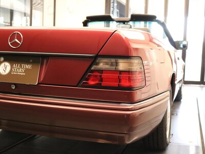 1993 Mercedes-BENZ E-CLASS — фото 43