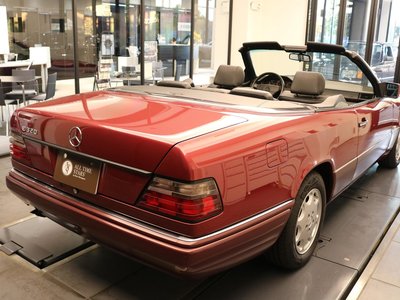 1993 Mercedes-BENZ E-CLASS — фото 50