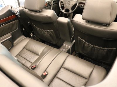 1993 Mercedes-BENZ E-CLASS — фото 18