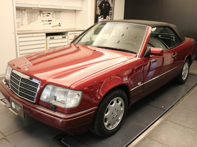 1993 Mercedes-BENZ E-CLASS — фото 62