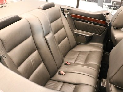 1993 Mercedes-BENZ E-CLASS — фото 13