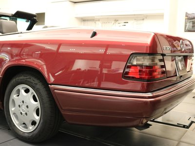 1993 Mercedes-BENZ E-CLASS — фото 36