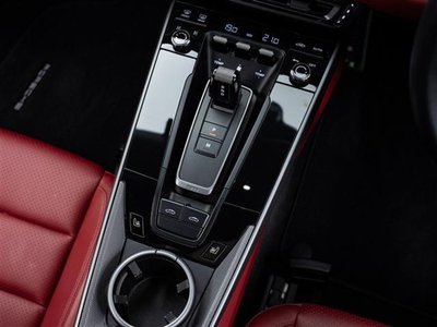 2021 Porsche 911 thumbnail 20