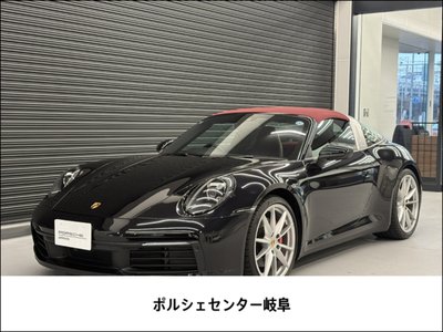 2021 Porsche 911 photo 2