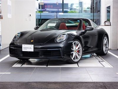 2021 Porsche 911 photo 3