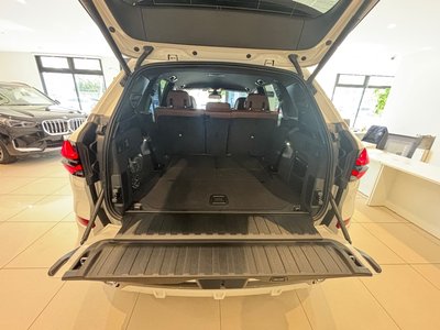 صورة 8 لـ 2025 BMW X5