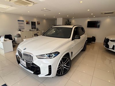 صورة 1 لـ 2025 BMW X5