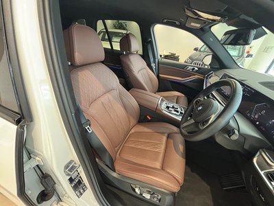 صورة 10 لـ 2025 BMW X5