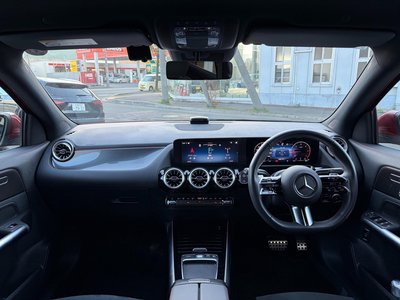 2025 Mercedes-BENZ GLA — миниатюра 10