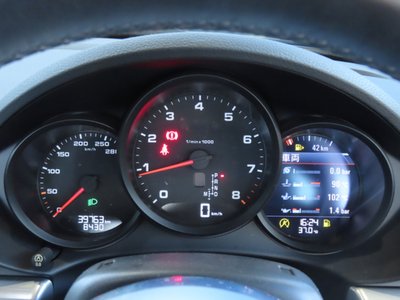 صورة مصغرة 18 لـ 2018 Porsche 718