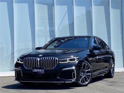 2021 BMW 7 SERIES photo 2