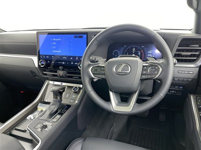 2025 Lexus GX — фото 8