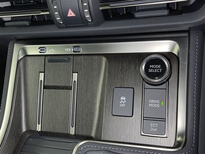 2025 Lexus GX — фото 11