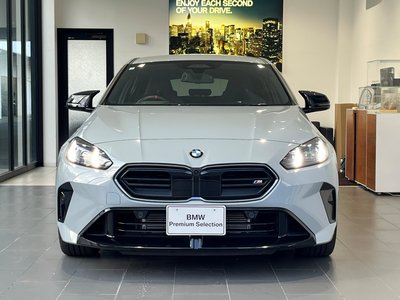 2026 BMW 1 SERIES photo 6