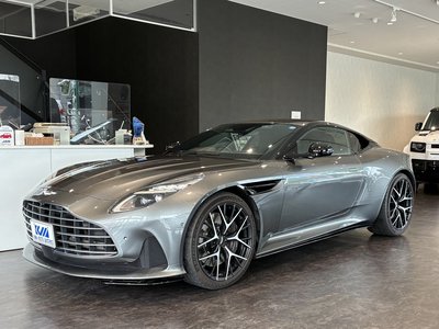 2025 Aston Martin DB12 — фото 7