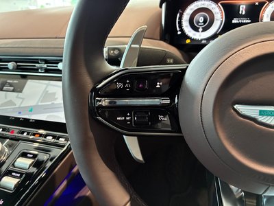 2025 Aston Martin DB12 缩略图 25