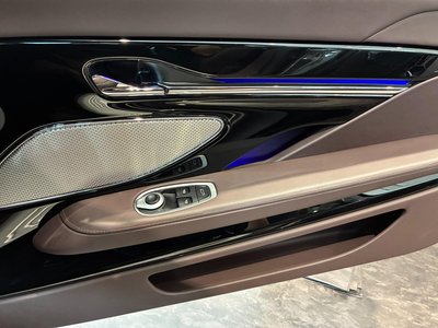 2025 Aston Martin DB12 缩略图 38