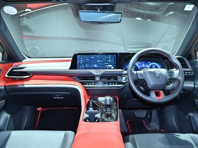 2024 Toyota CROWN SPORT — миниатюра 21