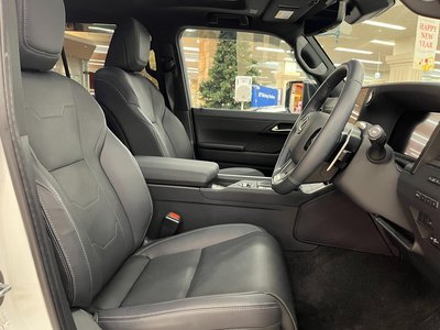 2025 Lexus GX 缩略图 30