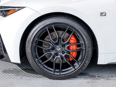 2024 Lexus IS photo 12