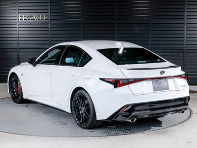 2024 Lexus IS photo 9