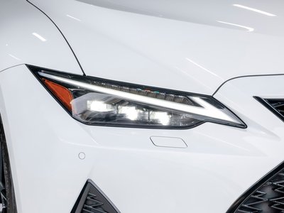 2024 Lexus IS thumbnail 35