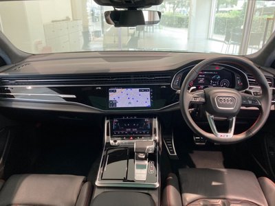 صورة 12 لـ 2023 AUDI RS Q8