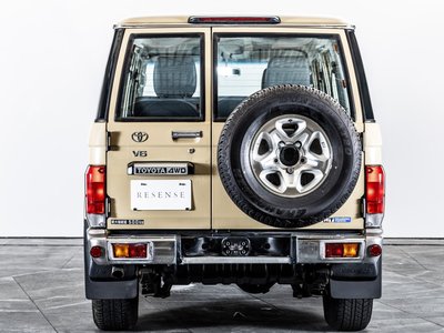 2015 Toyota LAND CRUISER 70 照片 33