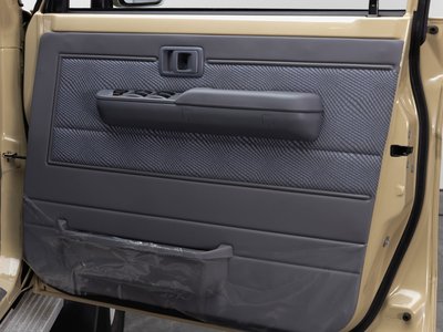2015 Toyota LAND CRUISER 70 照片 63