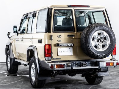 2015 Toyota LAND CRUISER 70 照片 31