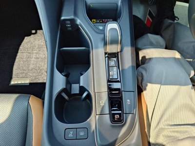 2022 Toyota CROWN CROSSOVER — фото 19